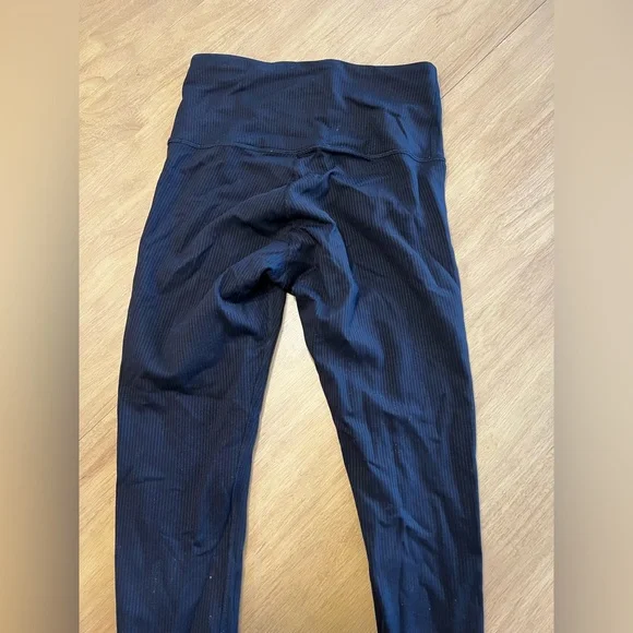 Lululemon Wunder Train Ribbed - Picture 3 of 5